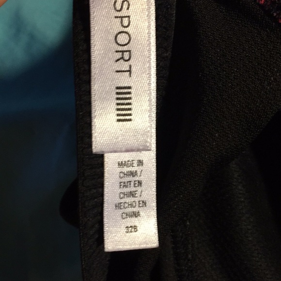 Victoria’s Secret sports bra - Picture 4 of 5